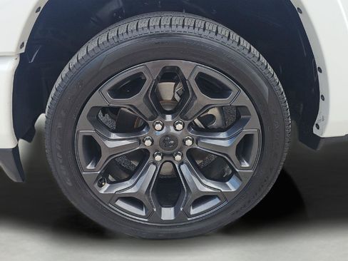 Used 2023 RAM 1500 Limited AWD/4WD image 12