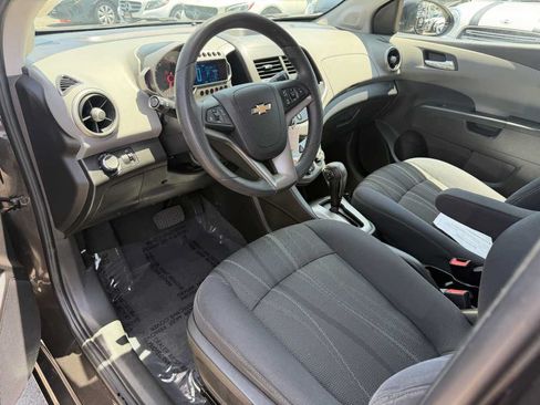 Used 2016 Chevrolet Sonic LT FWD image 9