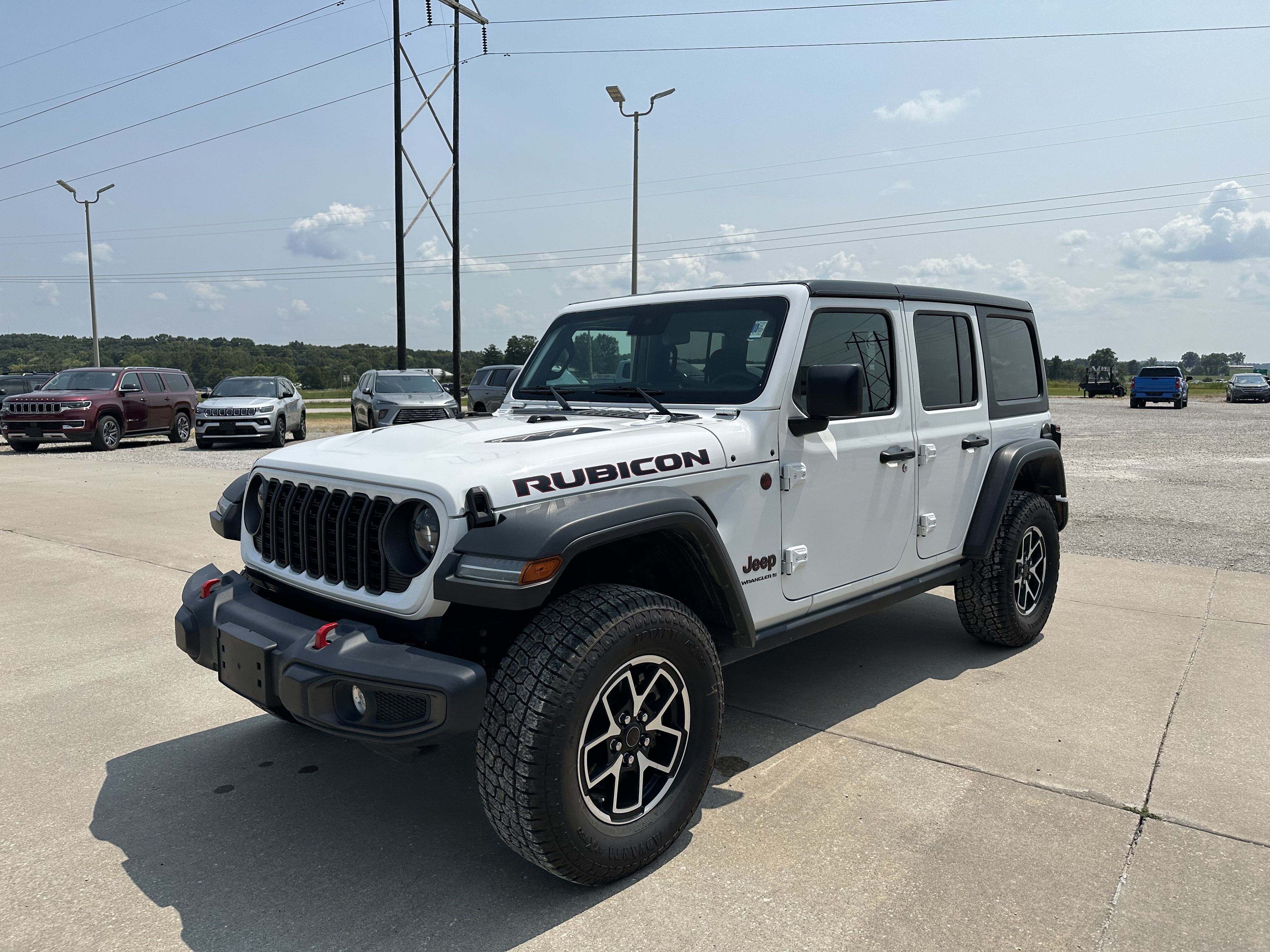 Used 2024 Jeep Wrangler Unlimited Rubicon AWD/4WD image 9