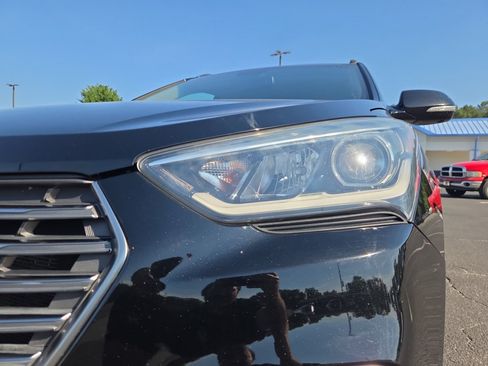 Used 2019 Hyundai Santa Fe XL FWD image 30