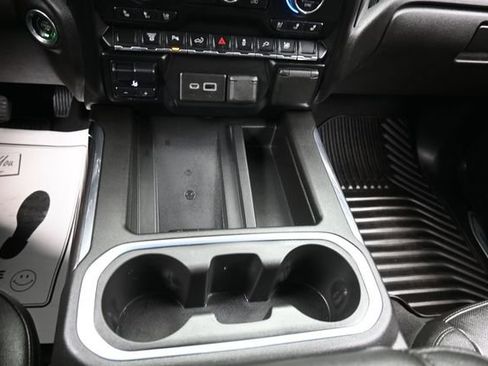 Used 2022 Chevrolet Silverado 2500 LTZ w/ LTZ Convenience Package AWD/4WD image 12