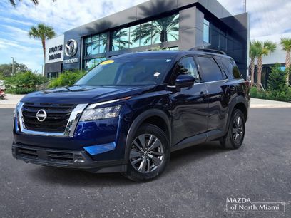 Used 2024 Nissan Pathfinder SV