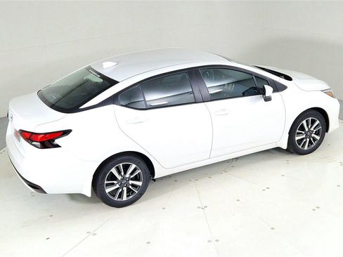 New 2025 Nissan Versa SV w/ Trunk Package image 39