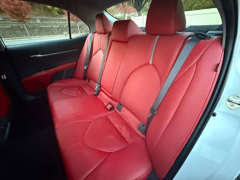 Used 2020 Toyota Camry XSE image 26