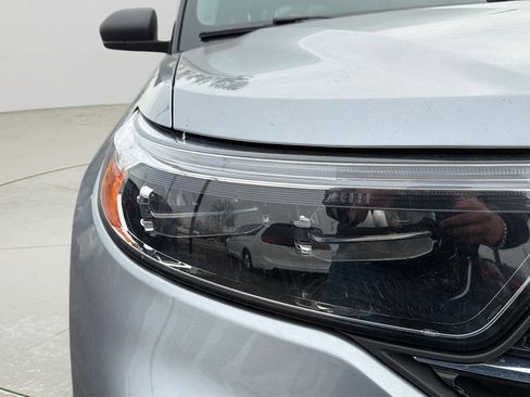 Used 2023 Ford Explorer XLT w/ Equipment Group 202A image 11