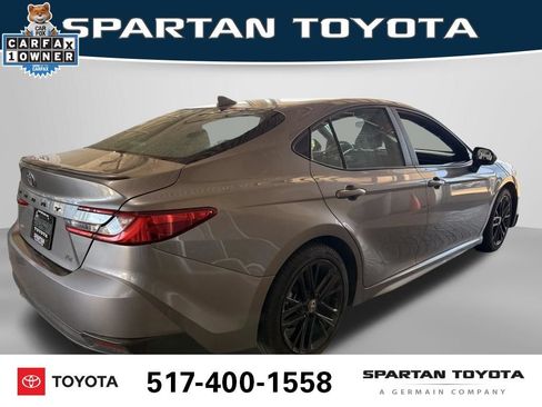 Used 2025 Toyota Camry SE FWD image 7