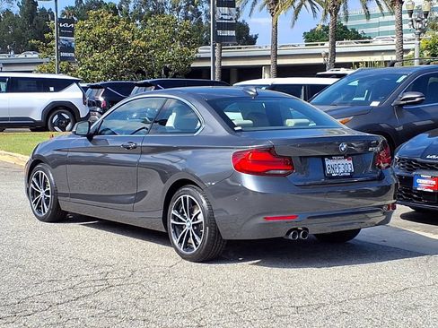 Used 2020 BMW 230i Coupe w/ M Sport Package RWD image 4