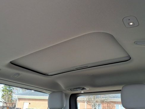 Used 2022 Jeep Wagoneer Series II w/ Premium Group I image 23