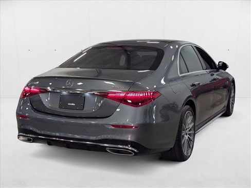 New 2025 Mercedes-Benz S 580 4MATIC Sedan image 5
