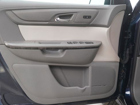 Used 2017 GMC Acadia Limited SLT image 21