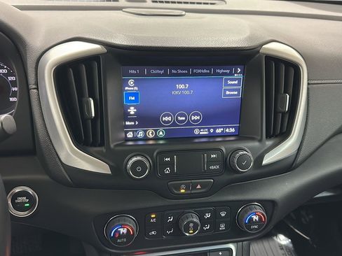Used 2024 GMC Terrain SLT w/ Infotainment Package II AWD/4WD image 12