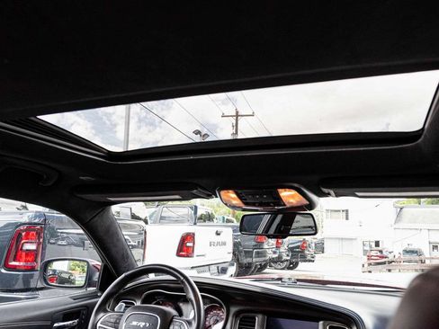 Used 2021 Dodge Charger SRT Hellcat RWD image 31