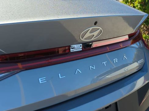 New 2026 Hyundai Elantra Blue image 13