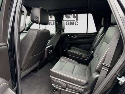 Used 2023 GMC Yukon SLT image 15
