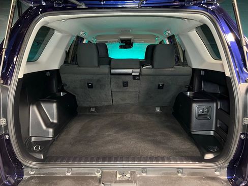 Used 2024 Toyota 4Runner TRD Off-Road image 13