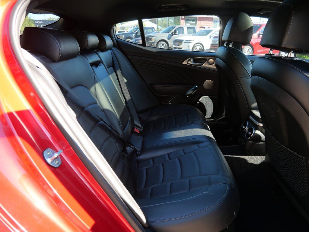 Used 2022 Kia Stinger GT2 AWD/4WD image 14