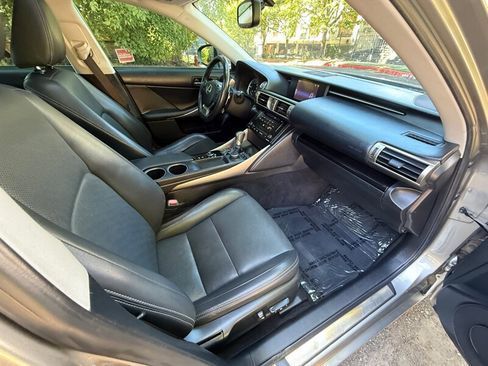 Used 2014 Lexus IS 250 image 9