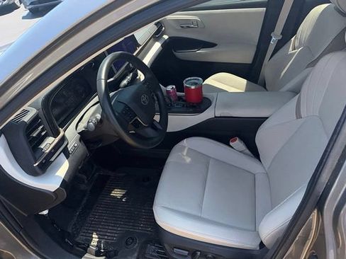 Certified 2023 Toyota Crown AWD/4WD image 6