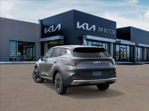 New 2026 Kia Sportage LX FWD image 4