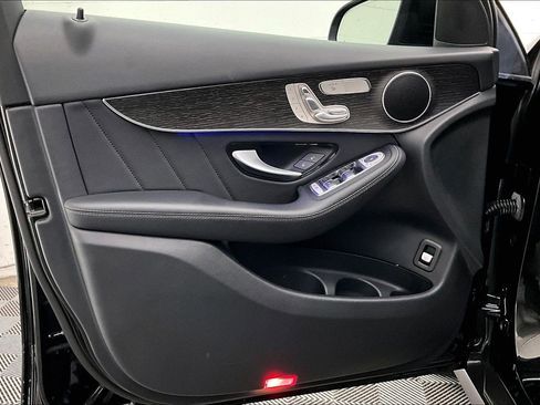 Certified 2022 Mercedes-Benz GLC 300 image 23