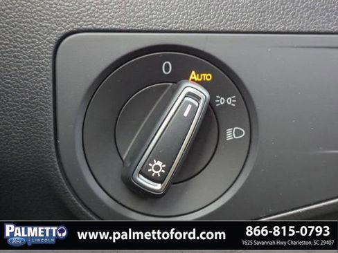 Used 2022 Volkswagen Tiguan SE R-Line image 26