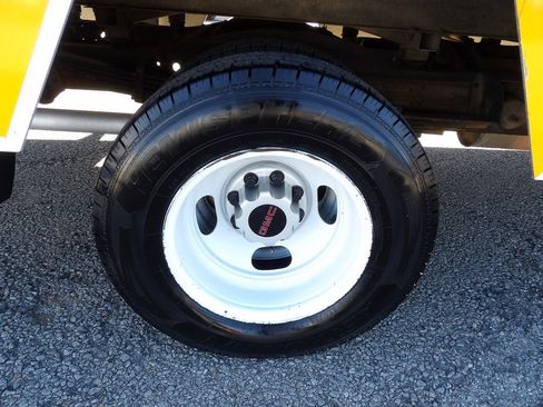 Used 2017 GMC Savana 3500 Extended image 45