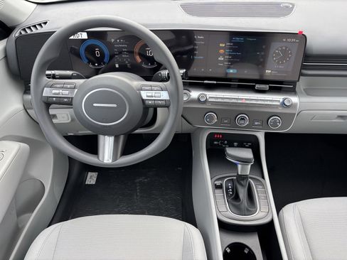 New 2026 Hyundai Kona SE image 15