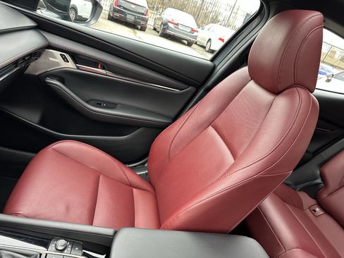 Used 2023 MAZDA MAZDA3 s image 34