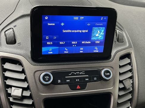 Used 2022 Ford Transit Connect XLT FWD image 15