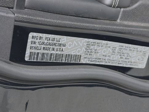 Used 2024 Jeep Grand Cherokee Laredo RWD image 30