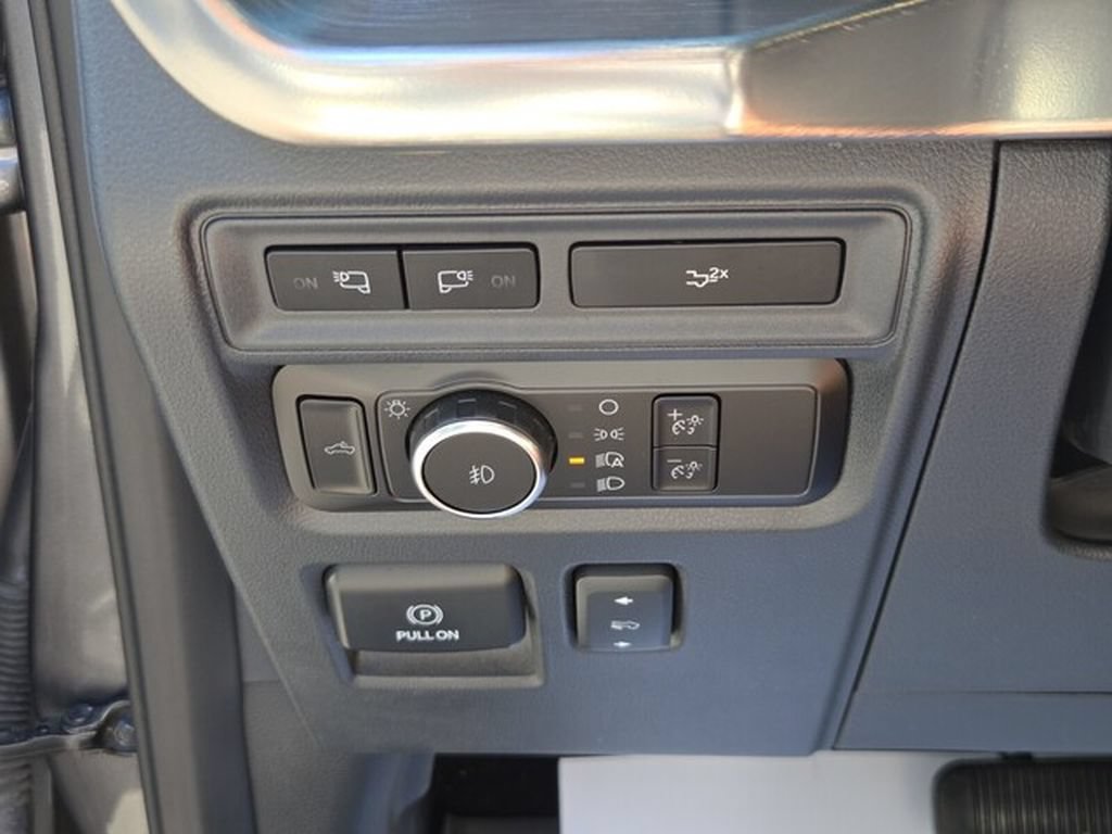 Used 2023 Ford F150 Lariat w/ Equipment Group 502A High AWD/4WD image 31