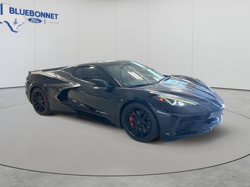 Used 2023 Chevrolet Corvette Stingray Premium Conv w/ Z51 Performance Package RWD image 3