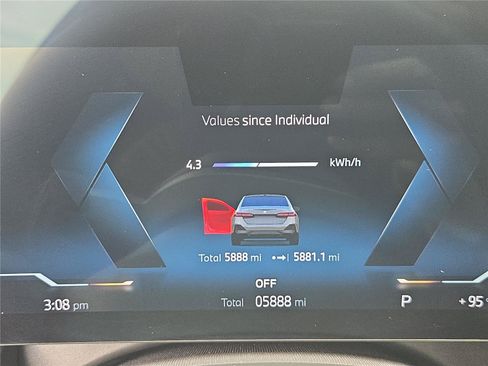 Used 2026 BMW i5 eDrive40 w/ M Sport Package RWD image 23