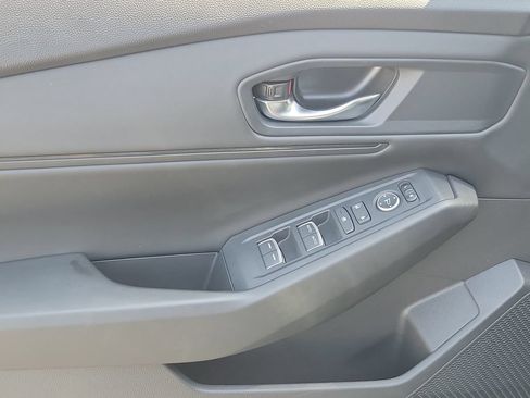 Certified 2023 Honda Accord EX image 18