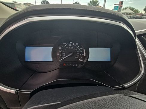 Used 2019 Ford Edge Titanium AWD/4WD image 11
