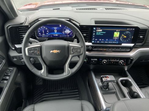 Used 2023 Chevrolet Silverado 1500 LTZ image 27