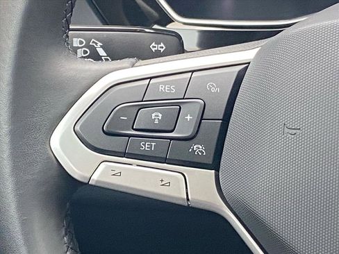 Certified 2024 Volkswagen Jetta SE w/ Panoramic Sunroof Package image 6