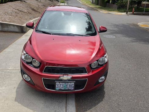 Used 2012 Chevrolet Sonic LT FWD image 2