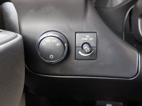 Used 2025 Chevrolet Express 3500 LS image 29