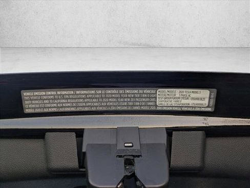 Used 2020 Tesla Model 3 Performance image 25