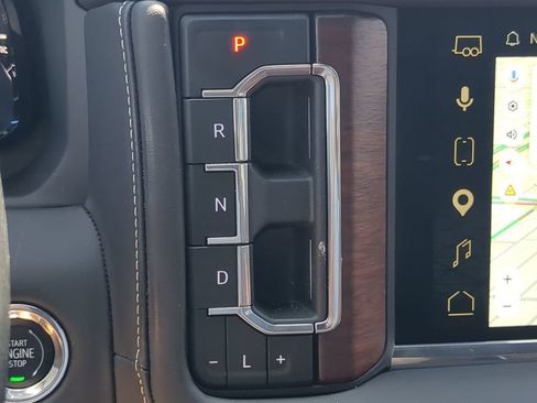 Used 2023 GMC Yukon XL Denali Ultimate AWD/4WD image 31