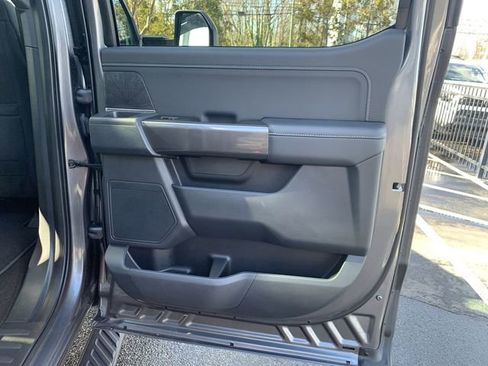 Used 2022 Ford F150 XLT w/ Equipment Group 302A High image 11