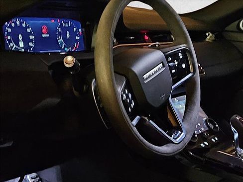 Used 2022 Land Rover Range Rover Evoque R-Dynamic SE image 7