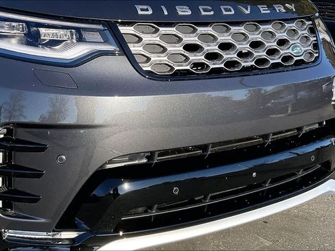 New 2026 Land Rover Discovery Limited Edition image 35