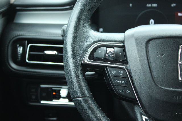 Used 2022 Lincoln Nautilus AWD image 24