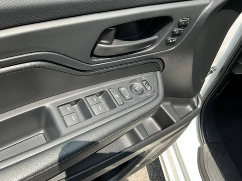Used 2025 Honda Odyssey Sport-L image 14