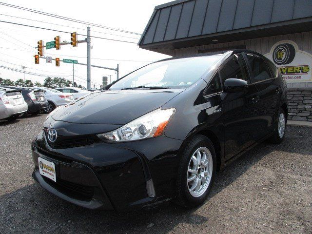 Used 2015 Toyota Prius V Four FWD image 4