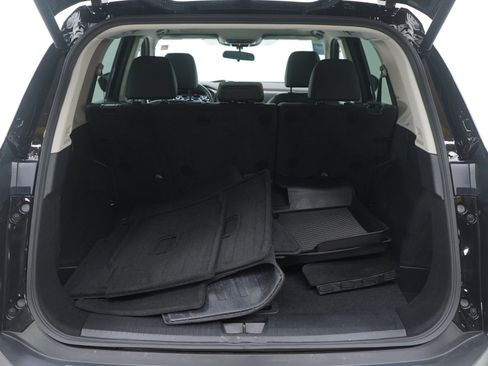 Used 2023 Nissan Rogue SV w/ SV Premium B Package image 19