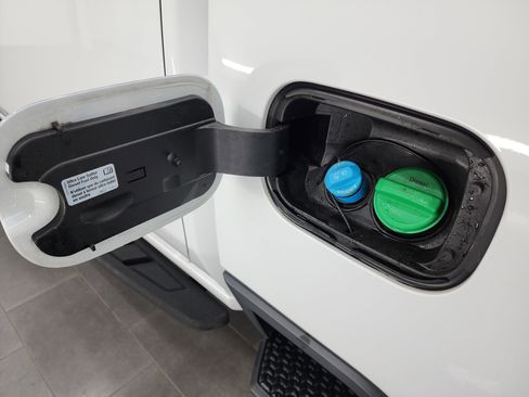 Used 2022 GMC Sierra 2500 AT4 w/ AT4 Premium Plus Package image 35