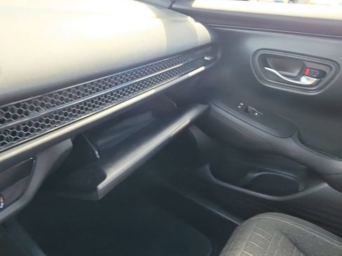 Certified 2023 Honda HR-V LX image 21